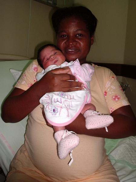 ma maman chéwi  et sa petite  fille